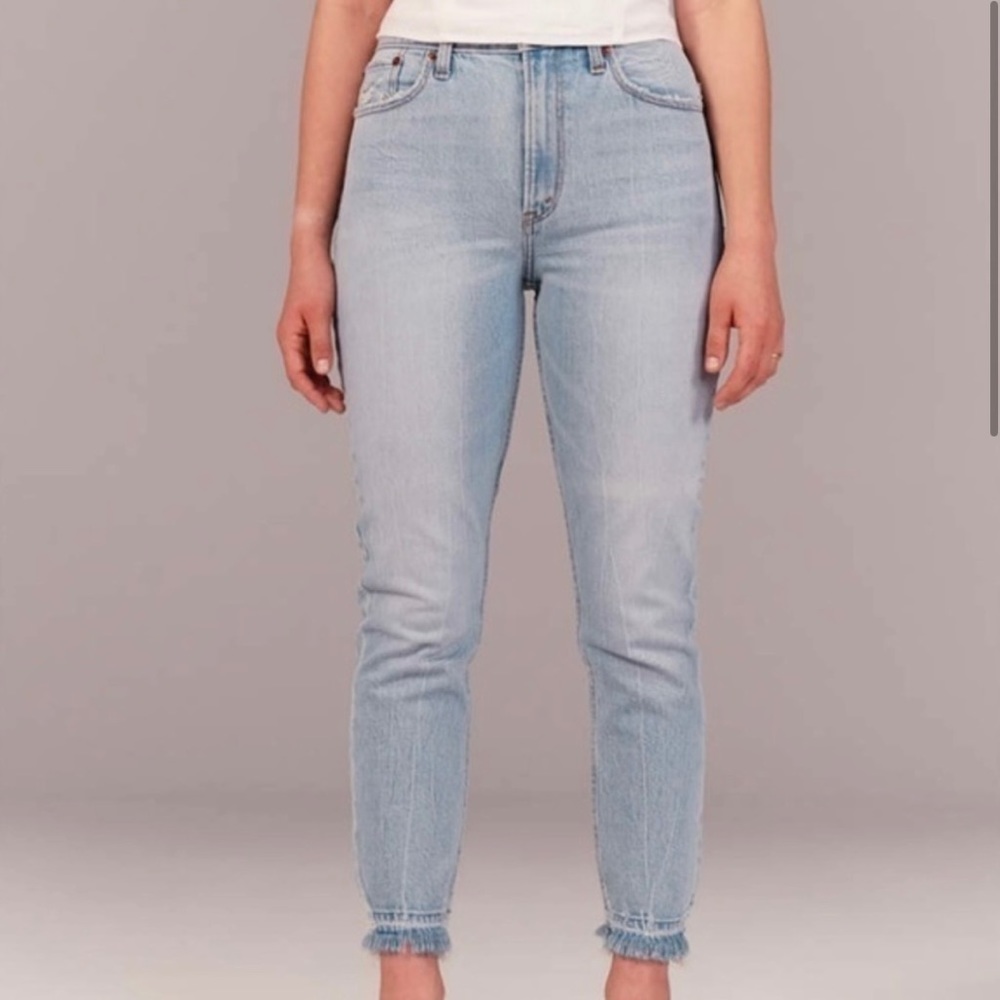 Abercrombie and Fitch High Rise Mom Jean Curve Love